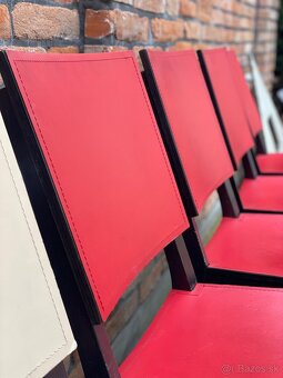 Masívne jedálenské stoličky – 25 ks – - 2