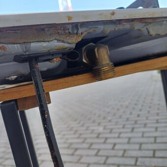 Predám elektrickú 4platnu na plyn - 2