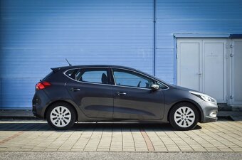 Kia Ceed 1.6 CRDi 81kW 2012 • 6 rýchlostí • Tempomat • - 2