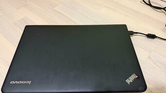 Predám notebook 15,6" Lenovo ThinkPad Edge E540 - 2