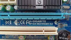 Gigabyte GA-MA74GMT-S2, Athlon II x2 255 3,1GHz , 4GB RAM - 2