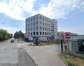 Prenájom kancelárskych priestorov 210m² v časti Bratislava Ž - 2