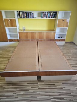 Darujem za odvoz skriňe s postelou - 2