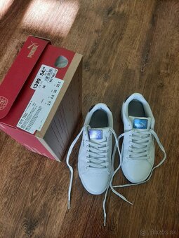 PumaSneakersy Jada Bioluminescence Jr 386194 01 Biela
- 2