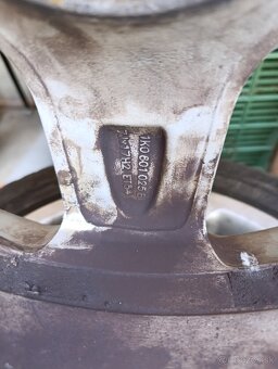 KUPIM 1KS AL DISKU R17 5X112 - 2