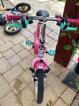 Dievčenský bicykel+pomocné kolieska - 2