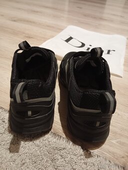 Dior b22 - 2