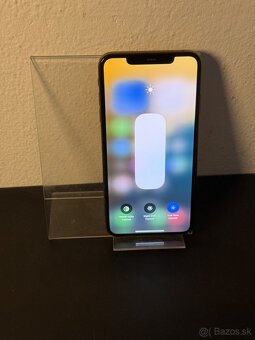 Predám Apple iPhone XS MAX 64GB Gold Stav Nového Telefónu - 2