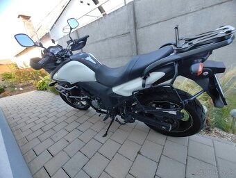 Suzuki DL650A V-Strom - 2