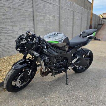 Kawasaki ZX6R ročník 2024 - 7300 km - 2