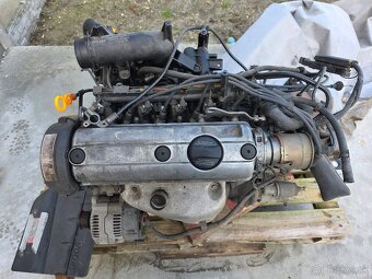 Škoda felicia motor - 2