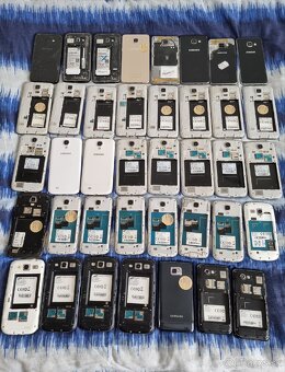 Samsung mobily na náhradné diely - 2