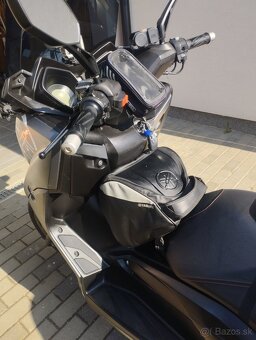 Skúter Yamaha XMAX 125 - 2