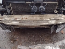 Chladičova stěna Audi A6 4f 3.0tdi s výztuhou - 2