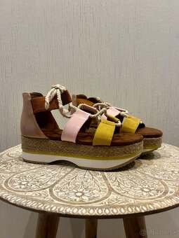 Sandále na platforme so šnurovaním - 2