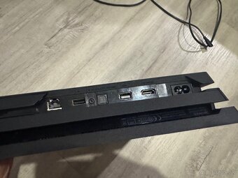 PS4 Pro 1TB - 2