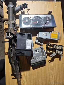 Renault maxity -  elektronika / riqdiace jednotky - 2