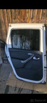 Ľavé zadné dvere Dacia Duster - 2