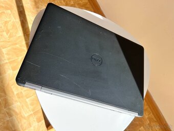 Notebook 14" DELL.Intel i5-6300U 2x2,40GHz.8gb ram.120g SSD - 2