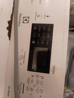 Práčka Electrolux, plnená zhora - 2