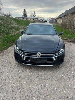 Vw Arteon na opravu havarovaný zadní část zlomená 1.5tsi 110 - 2