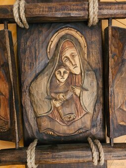 Krásna veľká drevorezba cena 70€/53x48cm/ - 2
