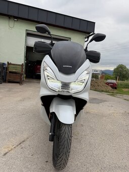 Skúter Honda PCX 125 r2017 - 2