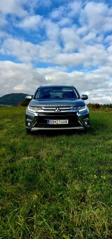 Mitsubishi Outlander Edition 100+ - 2