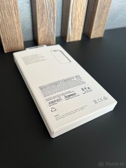 Kozeny kryt iPhone 16 Pro Letaher Case Black - 2