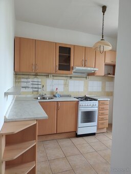 3 izb. byt, Bradáčova, Petržalka - 2