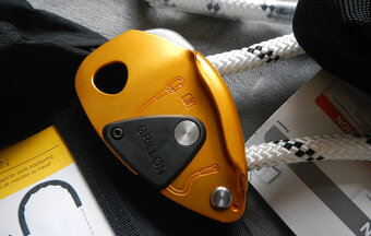 Polohovač Petzl Grillon 2 m - nový (11/22) - 2