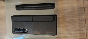 Samsung Galaxy Z Fold4 5G 12 GB / 256 GB - čierny - 2