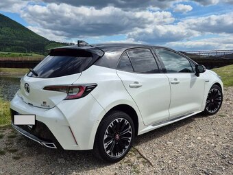 Predám auto zn. Toyota Corolla 1.8 Hybrid, GR Sport - 2