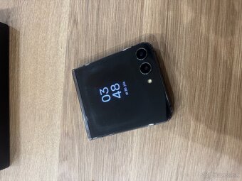Samsung Z flip 5 512GB Graphite - 2