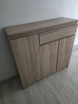Komoda - 2