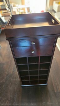 Skrinka na víno - 2