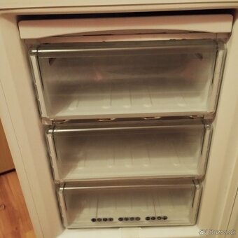 Predám Chladničku s mrazničkou Whirlpool - 2