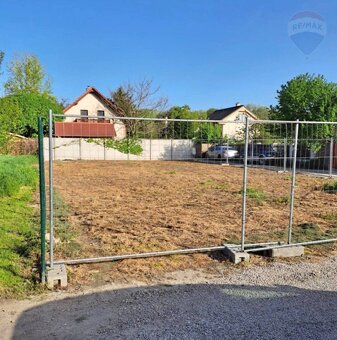 Predaj pozemku, Ohrady, 420 m2 - 2