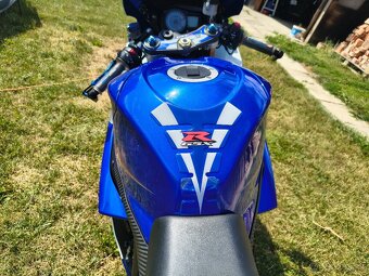 Suzuki gsxr 1000 k7 - 2