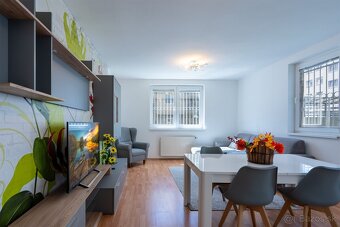 Ponúkame na predaj 2-izbový bezbariérový byt, 70 m² - 2