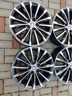 Trinity - Škoda, Superb, Kodiaq, Volkswagen, Seat 5x112 r18 - 2