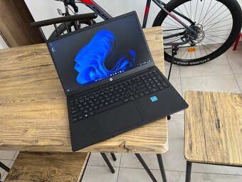 HP/Notebook/4GB RAM DDR5/128GB NVMe SSD/Intel HD (2GB) - 2