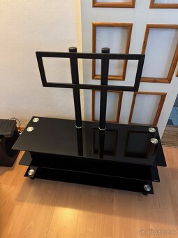 Tv stolik s Tv drziakom - 2
