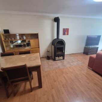 Prenajom 3-izboveho bytu vhodneho aj na komercne ucely - 2