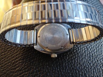 Prím,seiko,Casio,,raketa Sputnik 1 - 2