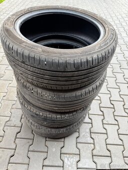 Falken 215/50R18 - 2