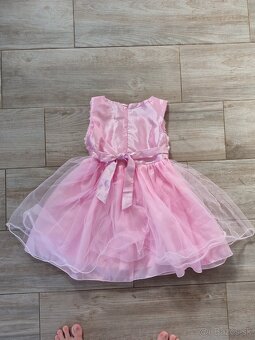 Krásne šaty č.104/110 - 2