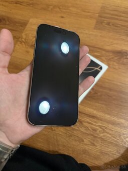 Apple iPhone 16 Pro 256GB Natural Titanium - 2