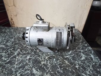 Motor klub šijaciemu stroju - 2