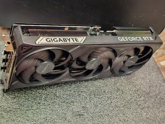 GIGABYTE GeForce RTX 5080 WINDFORCE OC SFF 16GB - 2